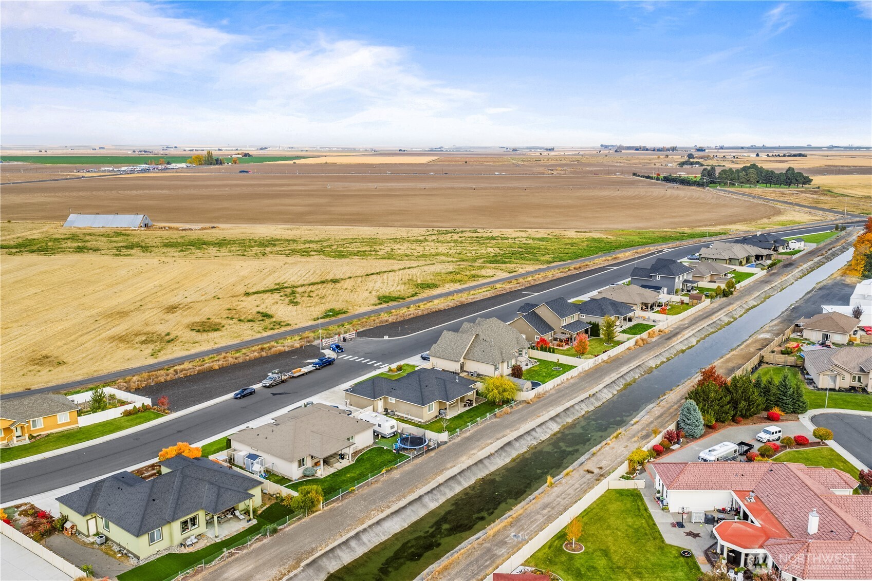 1830 East Madera Street Othello, WA 99344 - Photo 34 of 35 a view of an ocean from a balcony