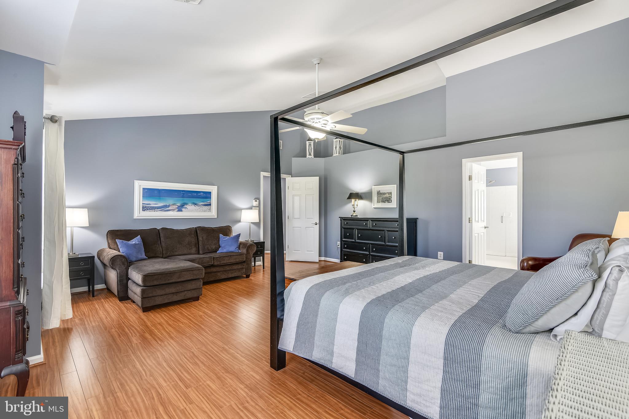 25853 Spring Farm Circle Chantilly, VA 20152 - Photo 30 of 80 Master Suite