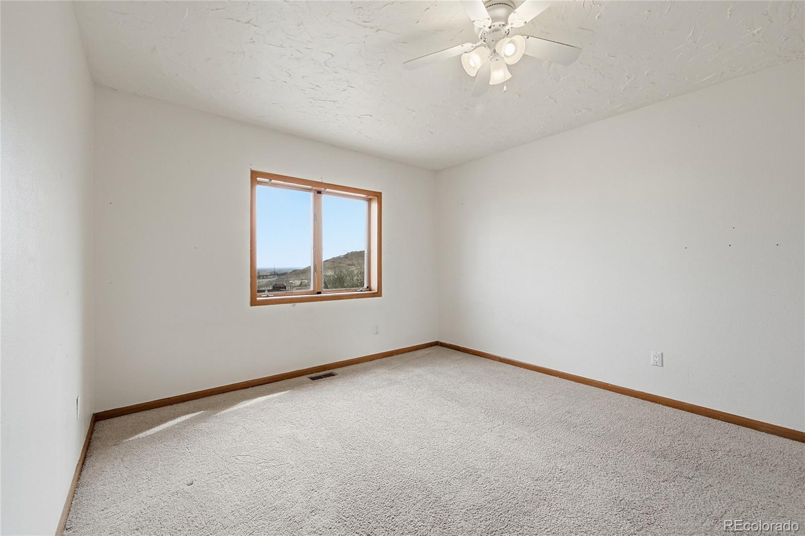 6095 Hidden Springs Road Fort Collins, CO 80526 - Photo 24 of 48