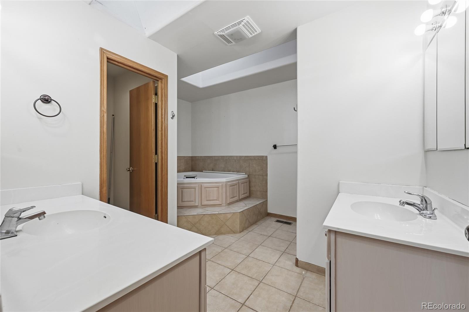 6095 Hidden Springs Road Fort Collins, CO 80526 - Photo 34 of 48