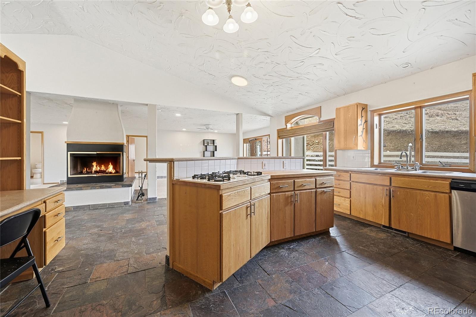 6095 Hidden Springs Road Fort Collins, CO 80526 - Photo 8 of 48