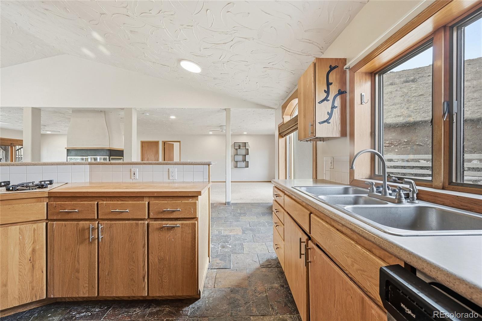 6095 Hidden Springs Road Fort Collins, CO 80526 - Photo 10 of 48