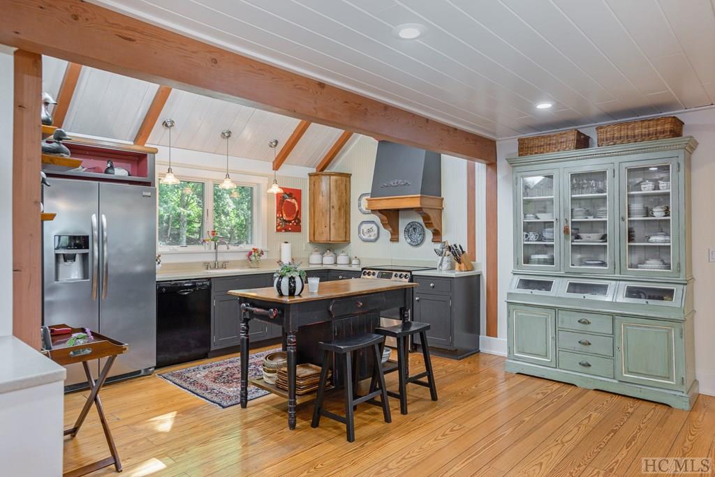 1695 Big Sheepcliff Road Cashiers, NC 28717 - Photo 27 of 74 Gallery Image 27