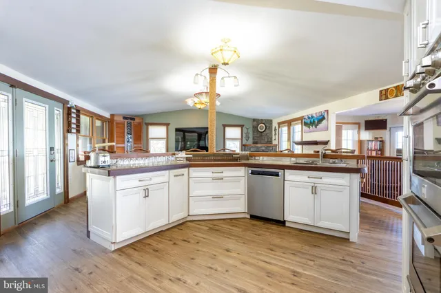 $3,500 | 3715 Abingdon Beach Road, Abingdon, MD 21009