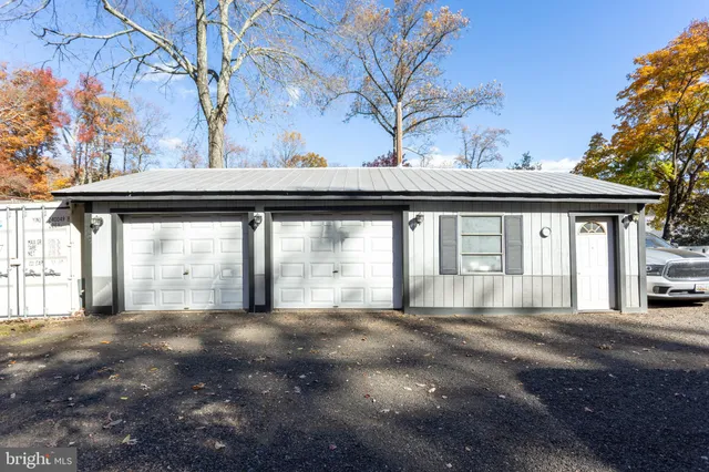 $3,500 | 3715 Abingdon Beach Road, Abingdon, MD 21009