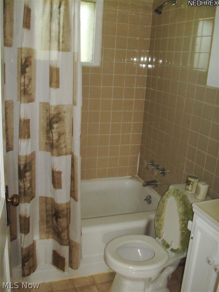 925-927 Alhambra Road Cleveland, OH 44110 - Photo 6 of 6