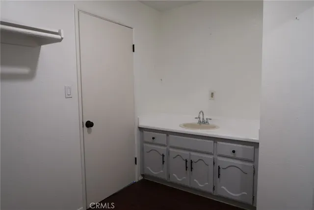 $4,500 | 455 Nassau Avenue, Los Angeles, CA 90063