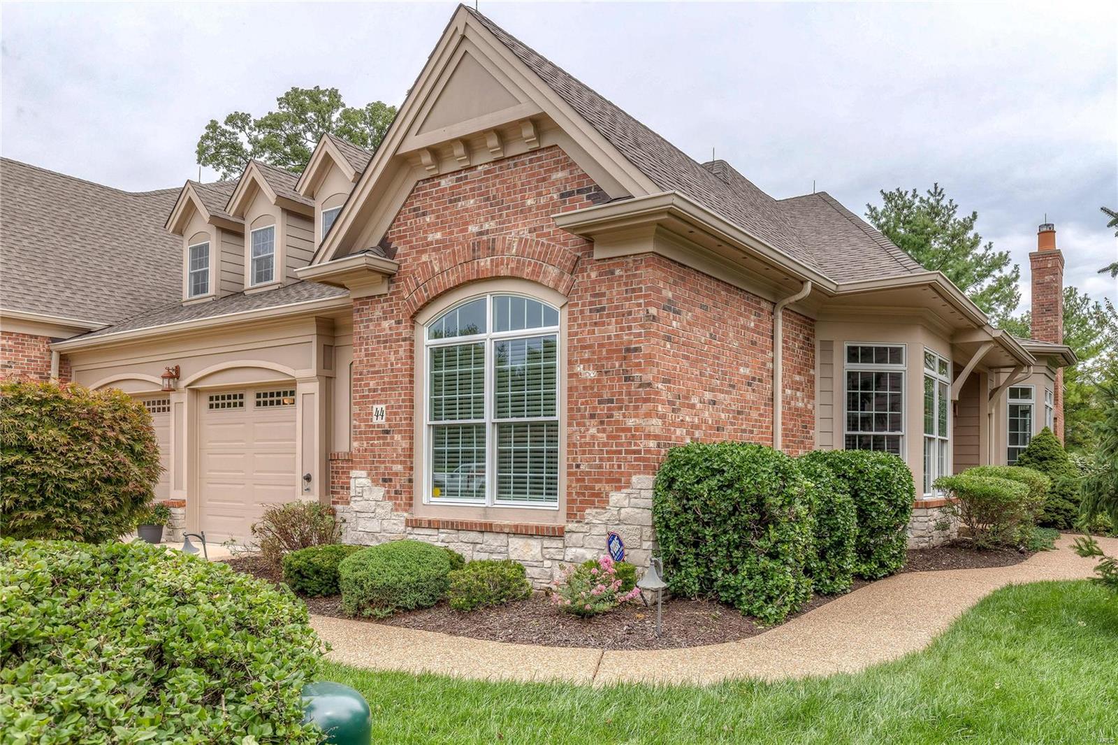 44 Old Belle Monte Road Chesterfield, MO 63017 - Photo 2 of 40 Gallery Image 2