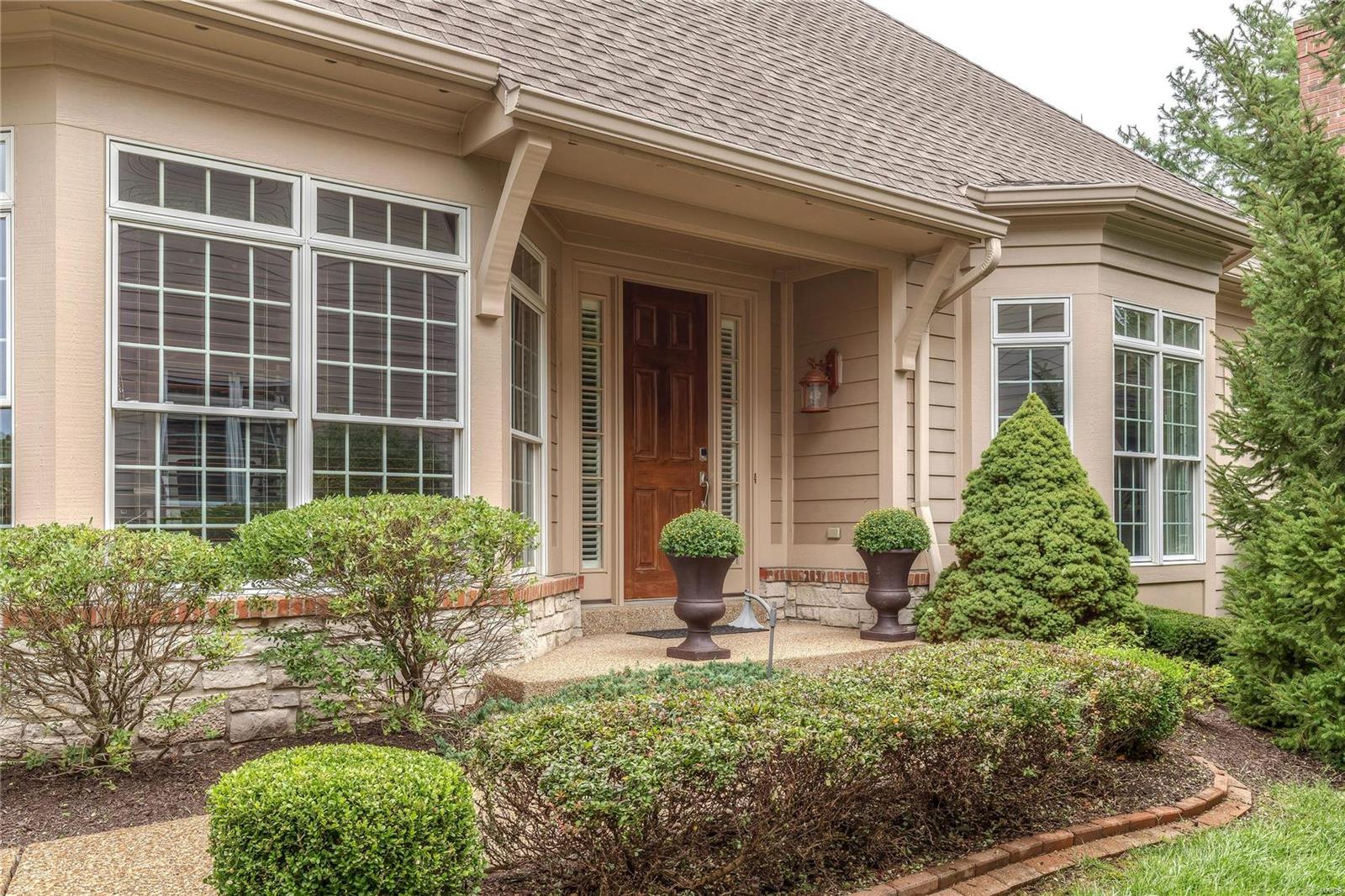 44 Old Belle Monte Road Chesterfield, MO 63017 - Photo 3 of 40 Gallery Image 3