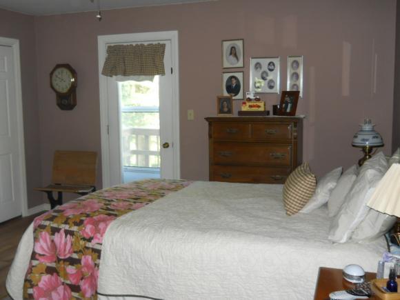11272 Bushy Road Laurel, IN 47024 - Photo 12 of 27 Gallery Image 12