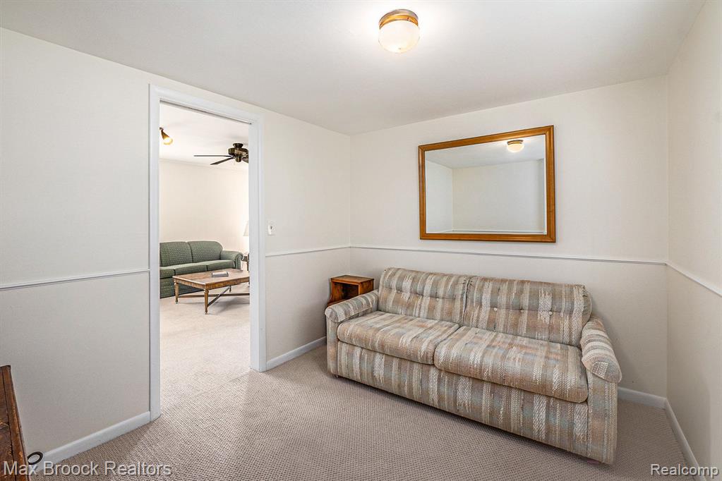 29008 Farmington Road Farmington Hills, MI 48334 - Photo 21 of 29