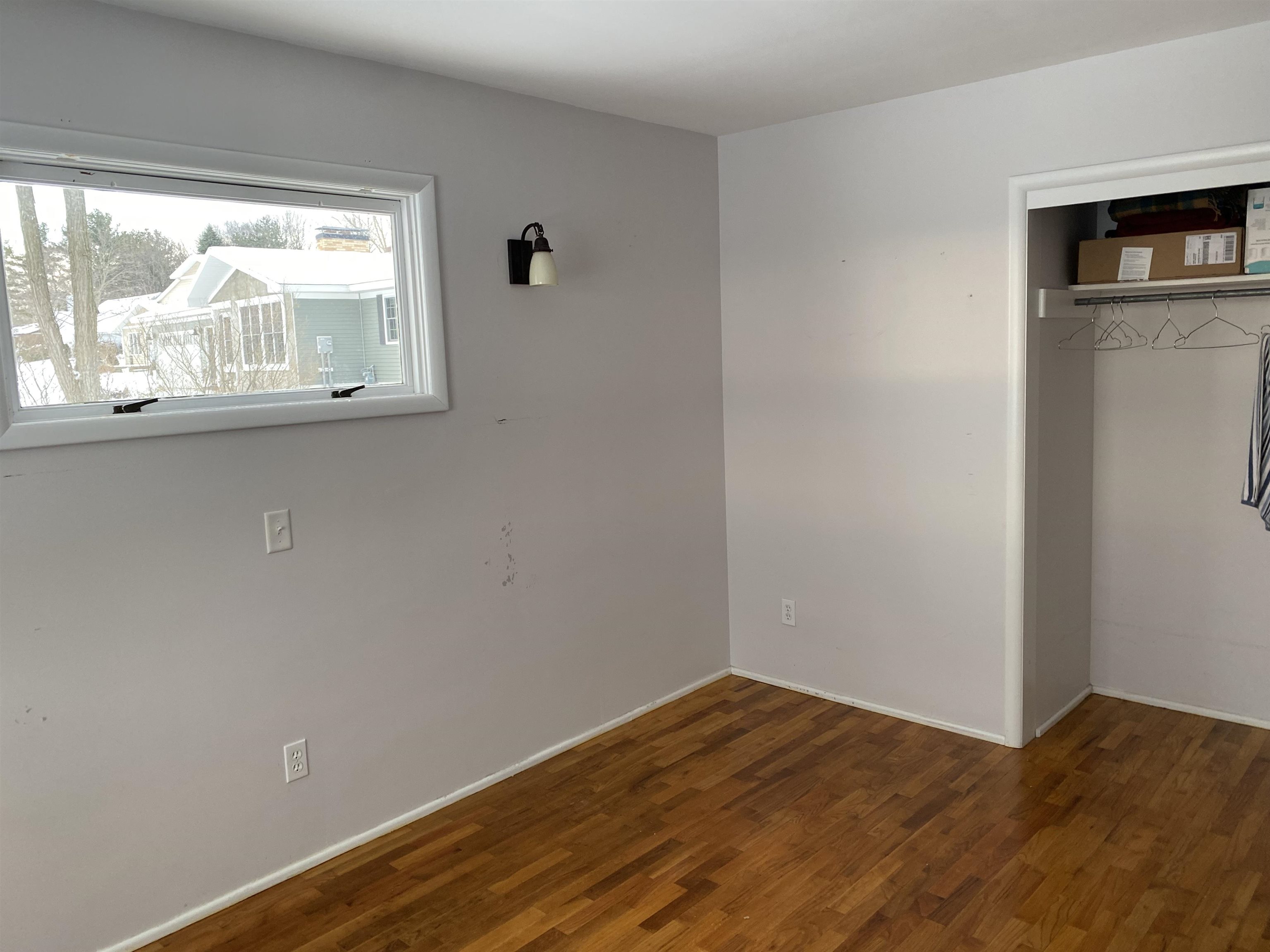 9589 Center Road Traverse City, MI 49686 - Photo 13 of 42 1908377-13.JPG