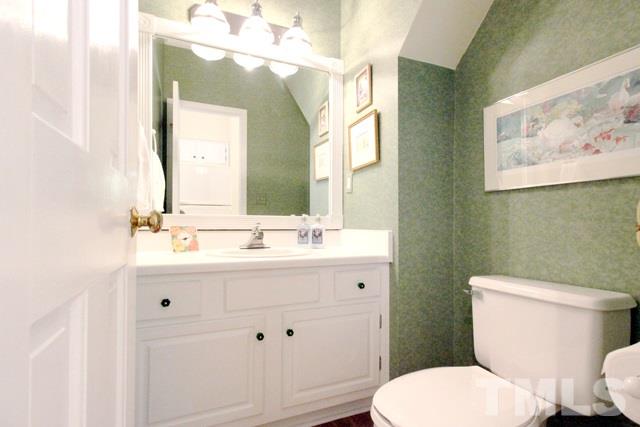4440 Oak Park Road Raleigh, NC 27612 - Photo 19 of 25 2nd bathroom located on second floor