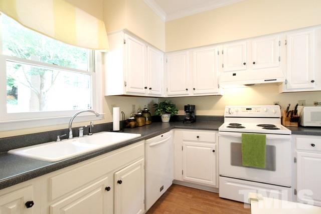 4440 Oak Park Road Raleigh, NC 27612 - Photo 5 of 25 Nice, bright kitchen