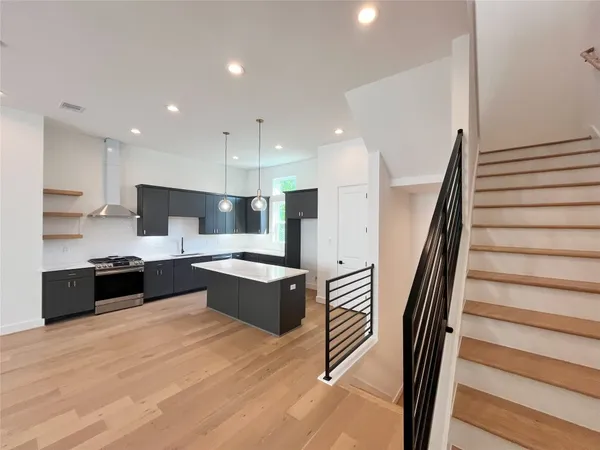 $3,400 | 326 Eastwood Street, Houston, TX 77011