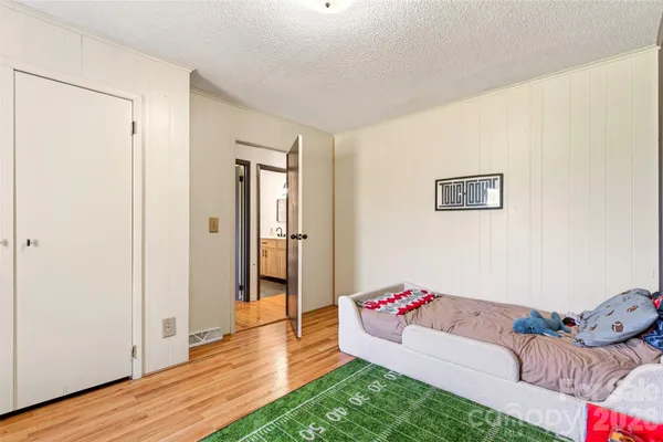 $400,000 | 1191 Dale Road, Spruce Pine, NC 28777