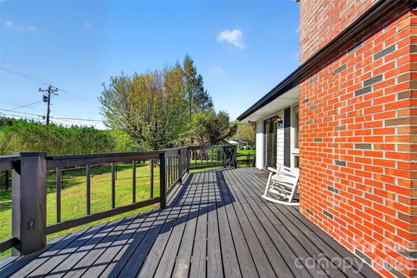 $400,000 | 1191 Dale Road, Spruce Pine, NC 28777