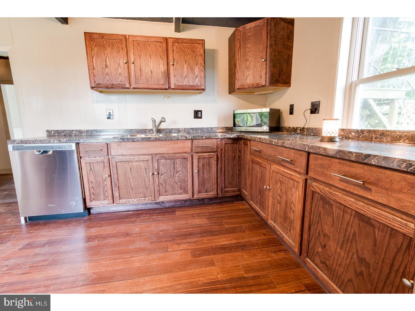 997 Mountain Road Pine Grove, PA 17963 - Photo 17 of 25 Gallery Image 17