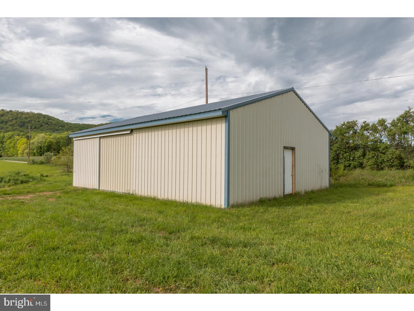 997 Mountain Road Pine Grove, PA 17963 - Photo 2 of 25 Gallery Image 2