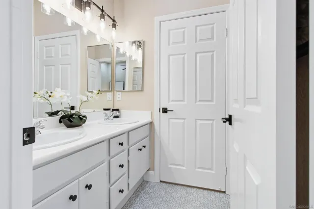 $1,249,999 | 1748 Dancer Place, Escondido, CA 92026