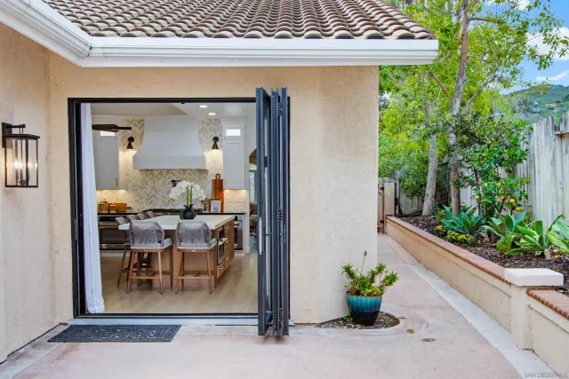 $1,249,999 | 1748 Dancer Place, Escondido, CA 92026