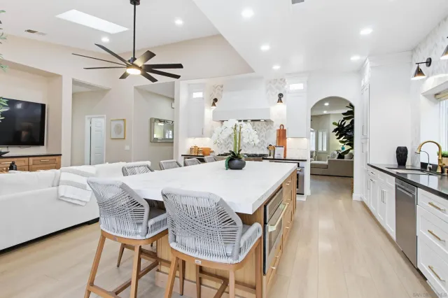 $1,249,999 | 1748 Dancer Place, Escondido, CA 92026