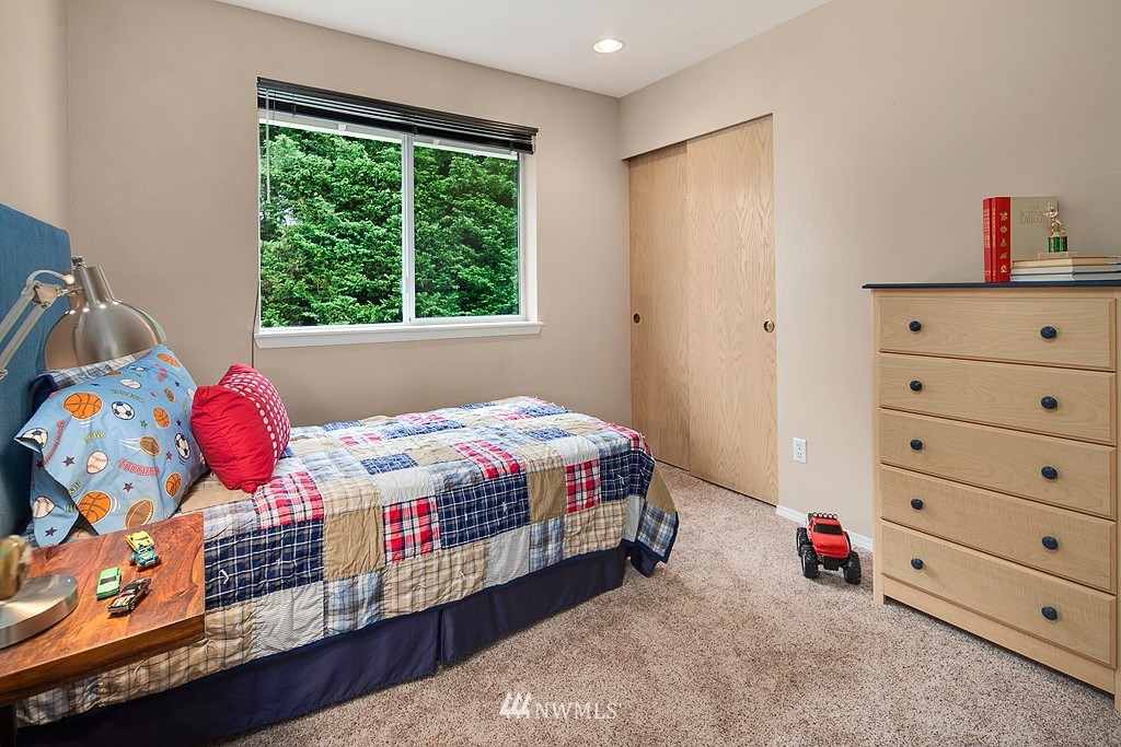 18930 114th Court Southeast Renton, WA 98055 - Photo 11 of 18