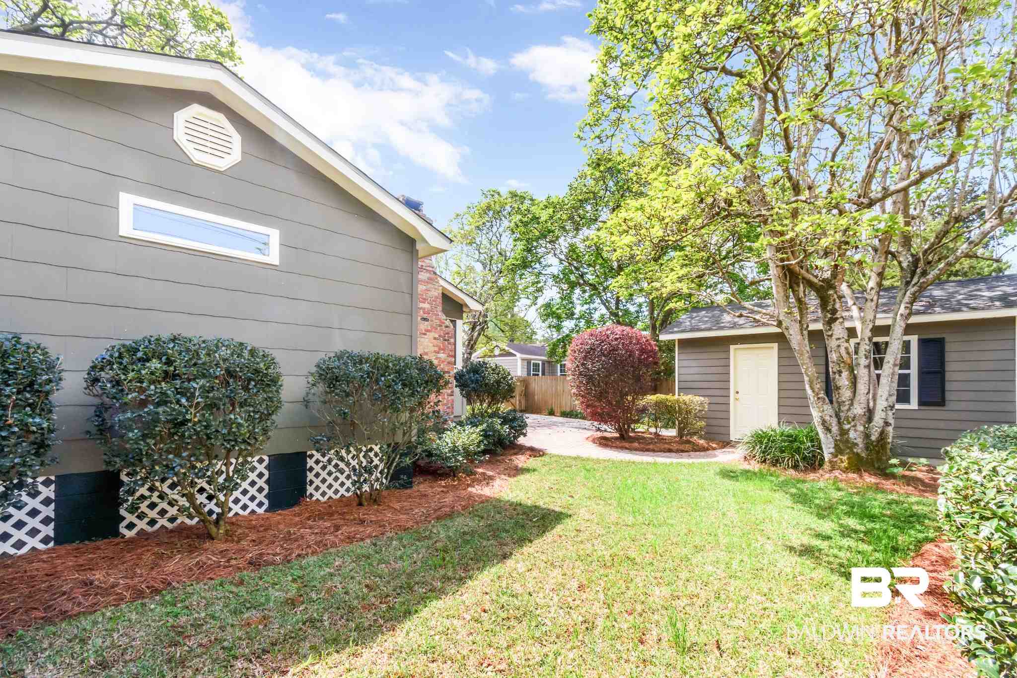 8 South Hathaway Road Mobile, AL 36608 - Photo 35 of 44