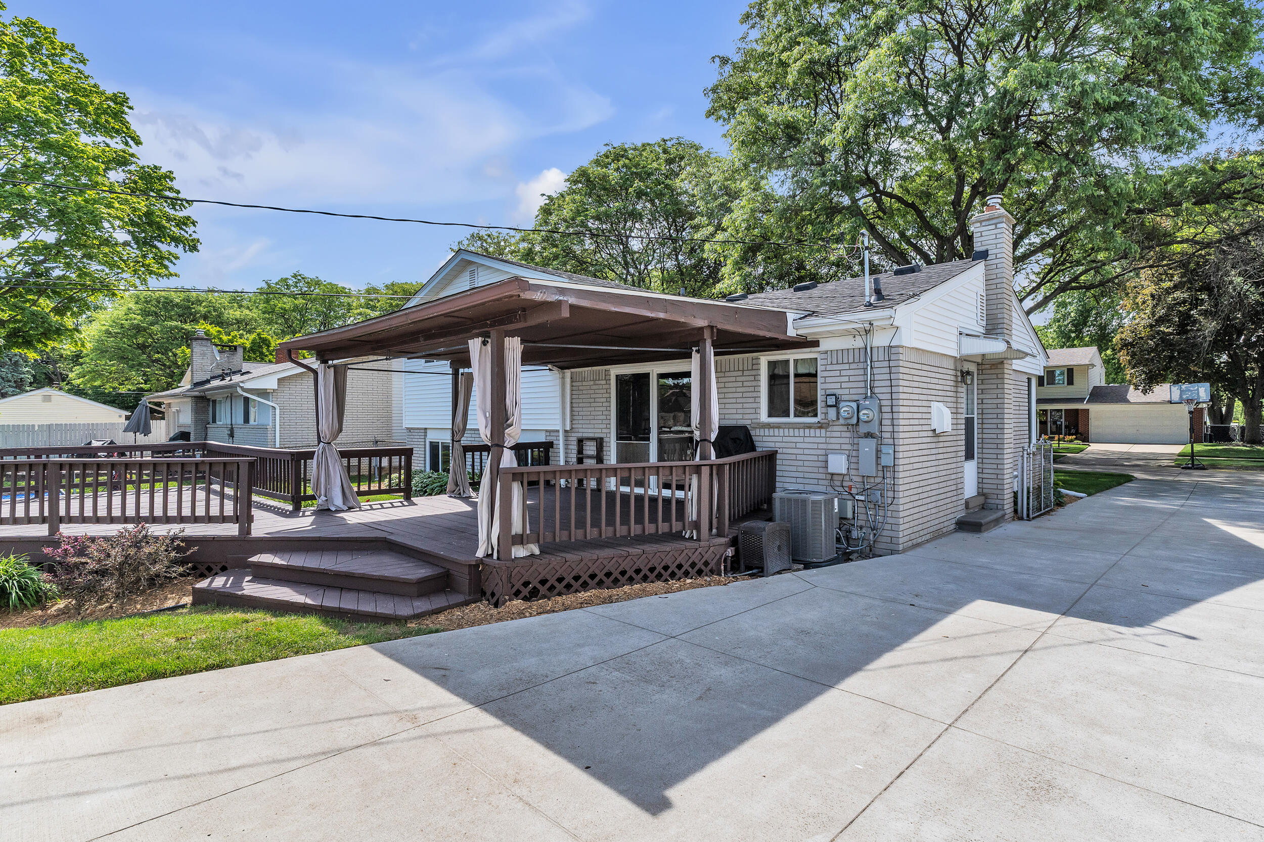 35968 Jamison Street Livonia, MI 48154 - Photo 37 of 38 jamison-39