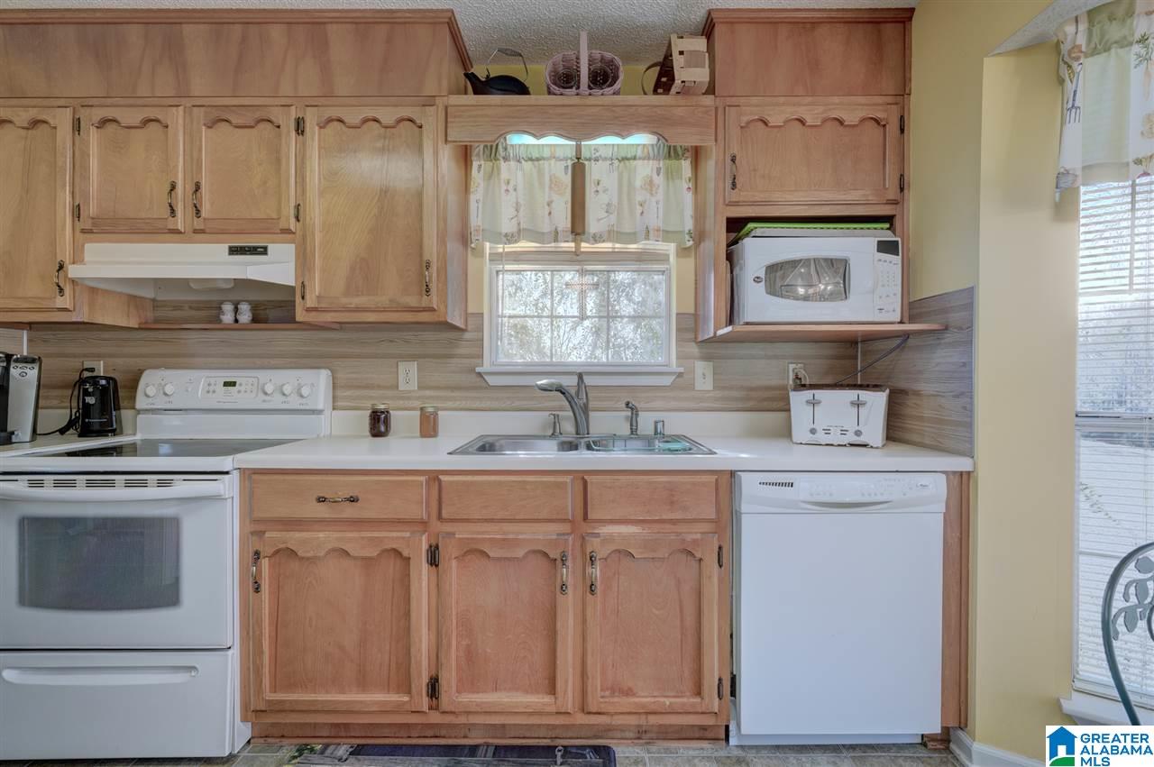939 Cox Cove Road Hayden, AL 35079 - Photo 9 of 34 Gallery Image 9