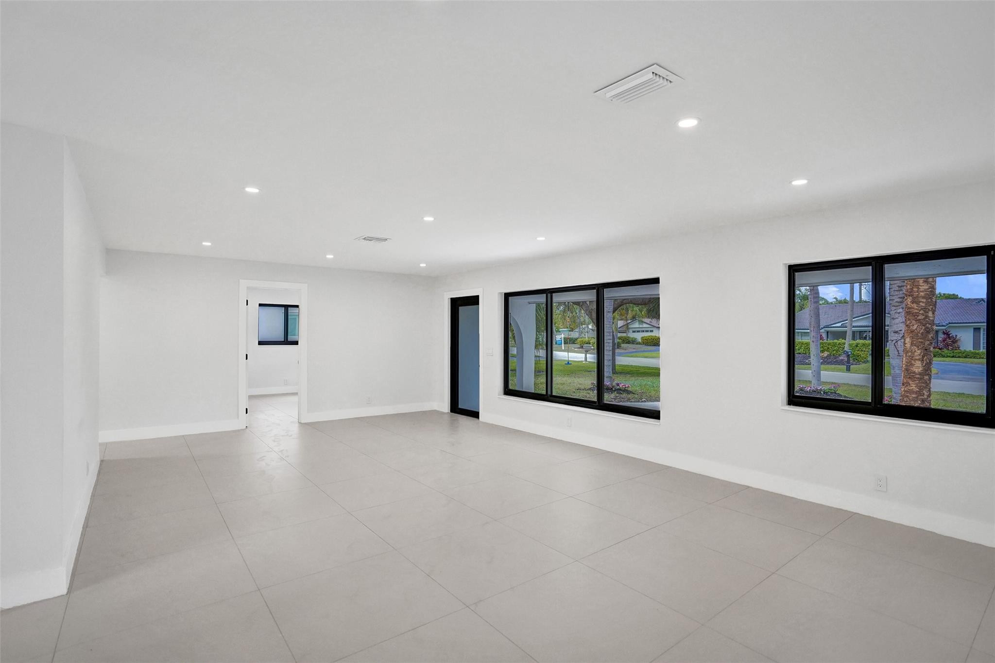 518 Linnet Circle Delray Beach, FL 33444 - Photo 3 of 72 Photo 3