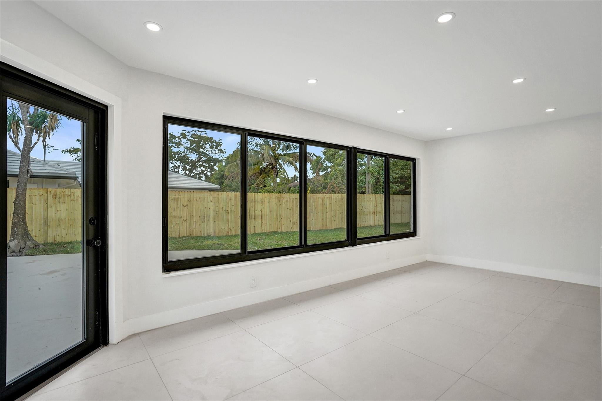 518 Linnet Circle Delray Beach, FL 33444 - Photo 5 of 72 Photo 5