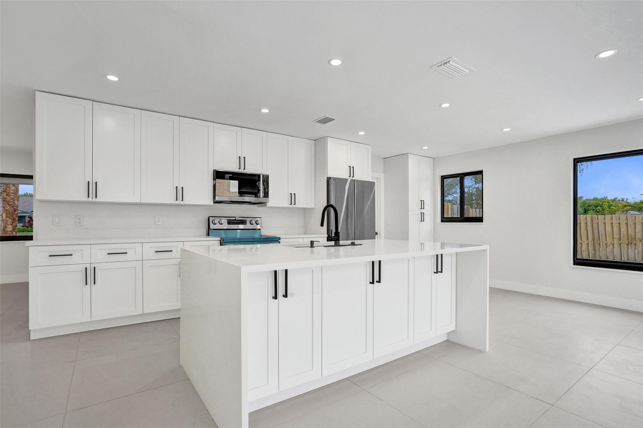 518 Linnet Circle Delray Beach, FL 33444 - Photo 9 of 72 Photo 9