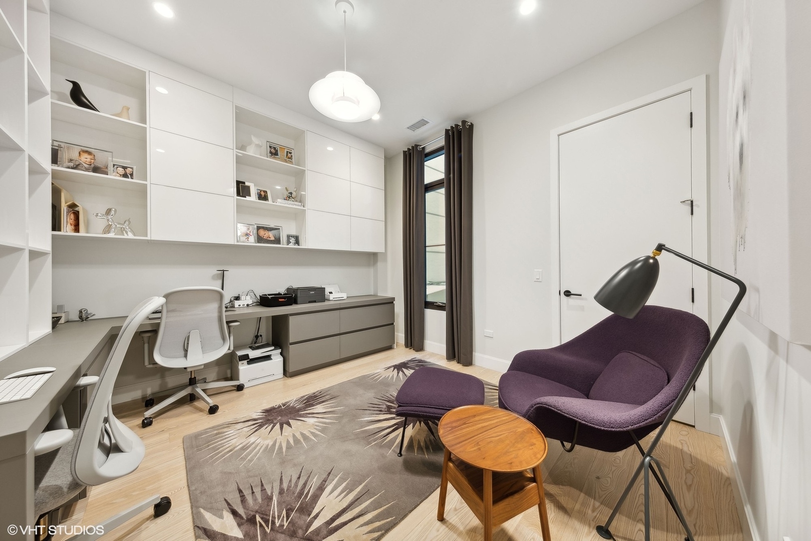 35 North Aberdeen Street, Unit 2S Chicago, IL 60607 - Photo 20 of 46 a view of a workspace with furniture and a couch