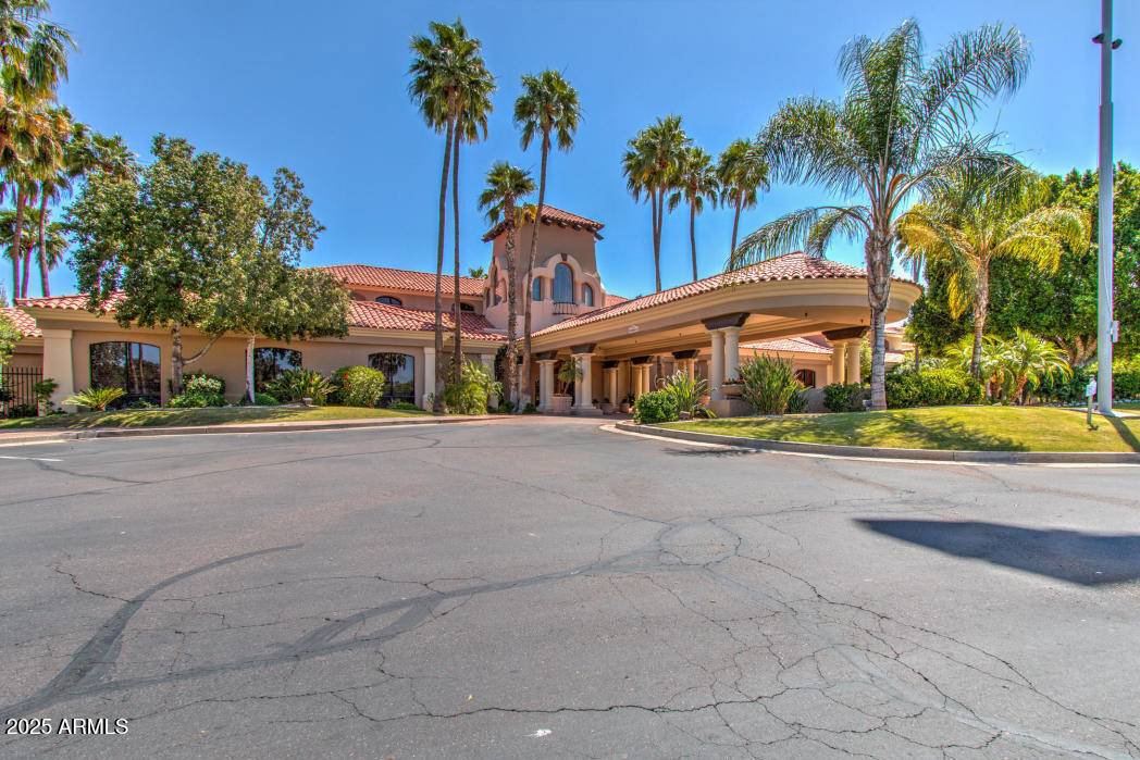 1633 East Lakeside Drive, Unit 166 Gilbert, AZ 85234 - Photo 31 of 43 24 Clubhouse