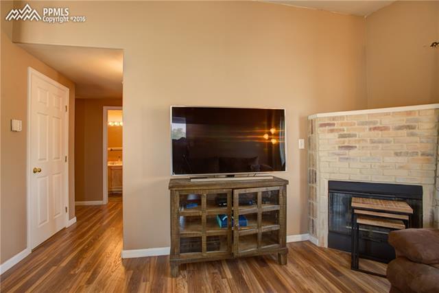 8438 South Thunder Ridge Way, Unit 203 Highlands Ranch, CO 80126 - Photo 5 of 33