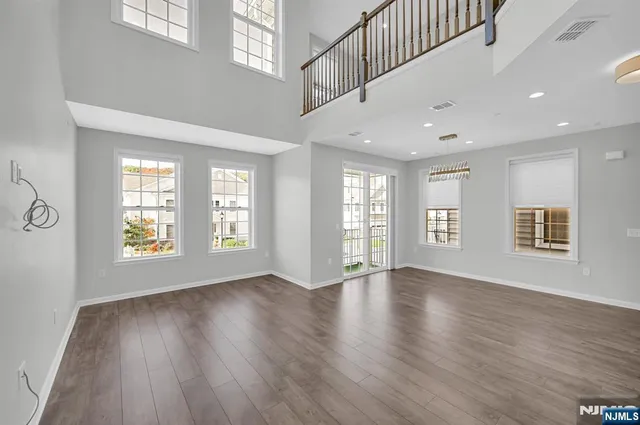 $799,999 | 41 Sequoia Drive, Cedar Grove, NJ 07009