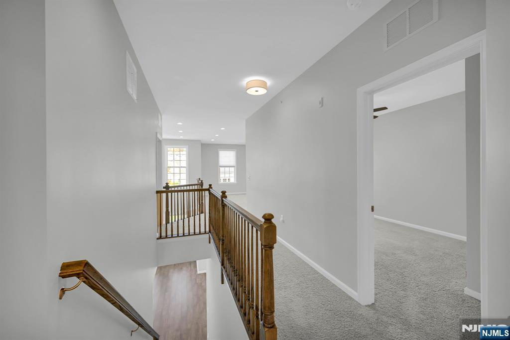 41 Sequoia Drive Cedar Grove, NJ 07009 - Photo 19 of 49