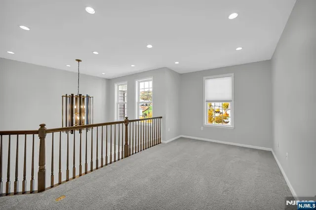 $799,999 | 41 Sequoia Drive, Cedar Grove, NJ 07009