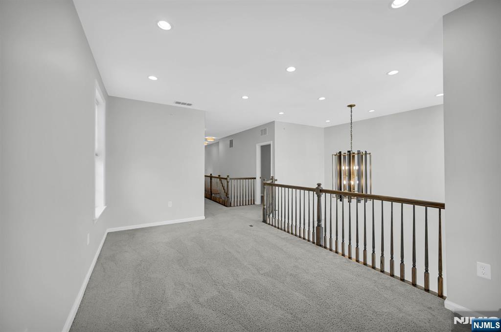 41 Sequoia Drive Cedar Grove, NJ 07009 - Photo 23 of 49