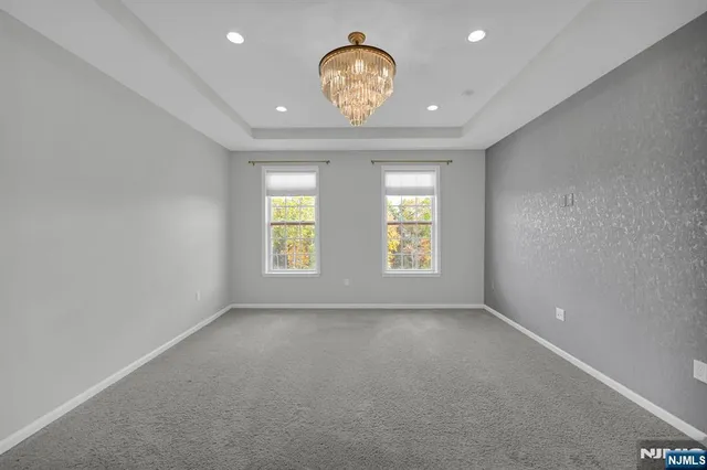 $799,999 | 41 Sequoia Drive, Cedar Grove, NJ 07009