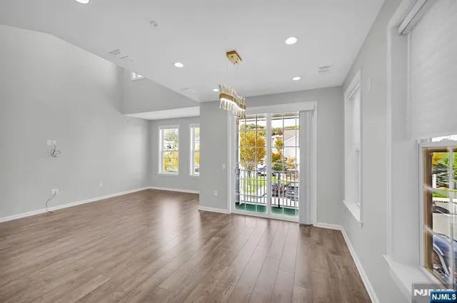 $799,999 | 41 Sequoia Drive, Cedar Grove, NJ 07009