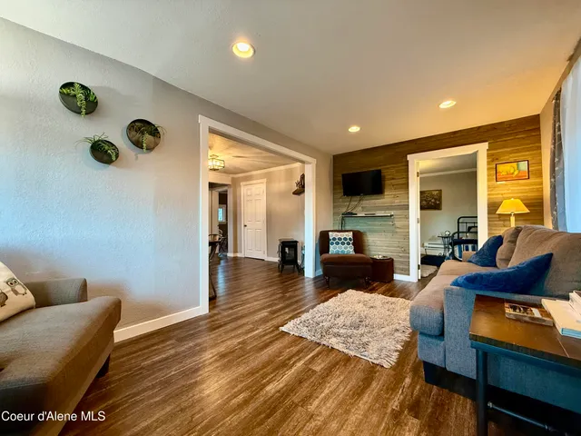 $250,000 | 124 West Idaho Avenue, Kellogg, ID 83837