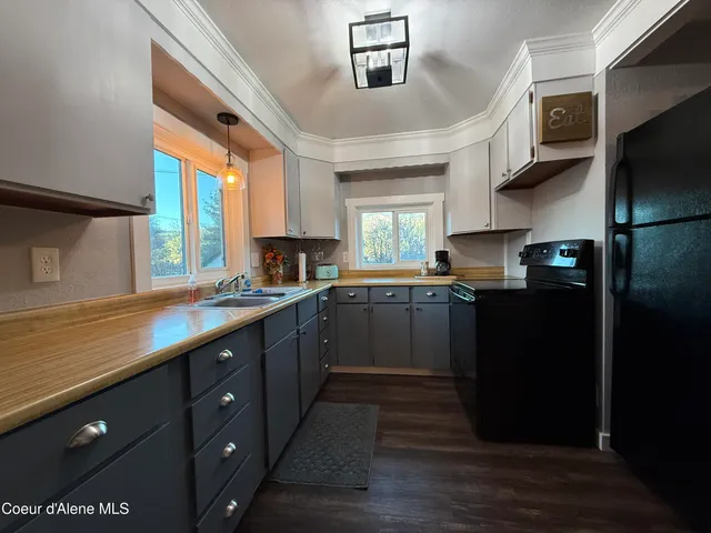 $250,000 | 124 West Idaho Avenue, Kellogg, ID 83837