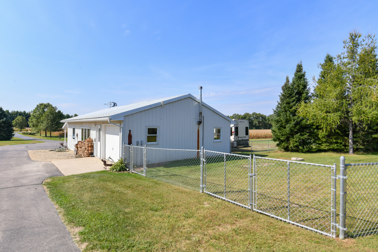 9702 West State Road 81 Beloit, WI 53511 - Photo 51 of 60 OfficeRetail Building