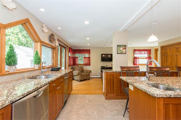 36 Browning Road Arlington, MA 02476 - Photo 15 of 28 Gallery Image 15