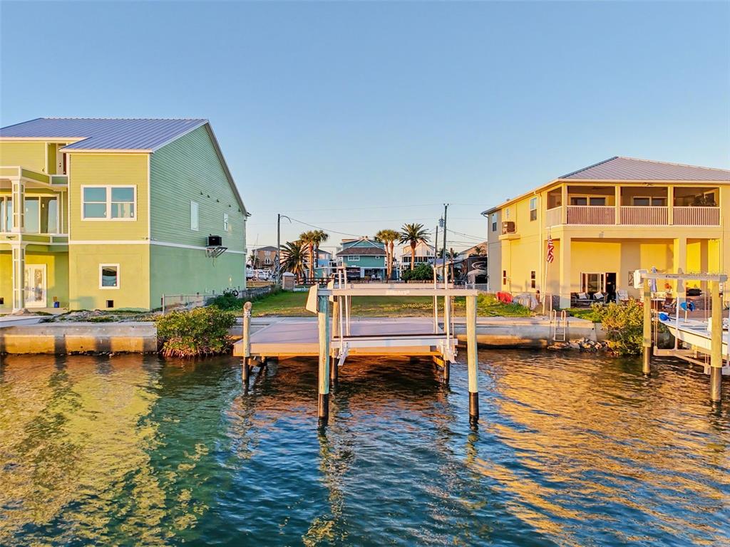 6522 Seaview Boulevard Hudson, FL 34667 - Photo 18 of 43