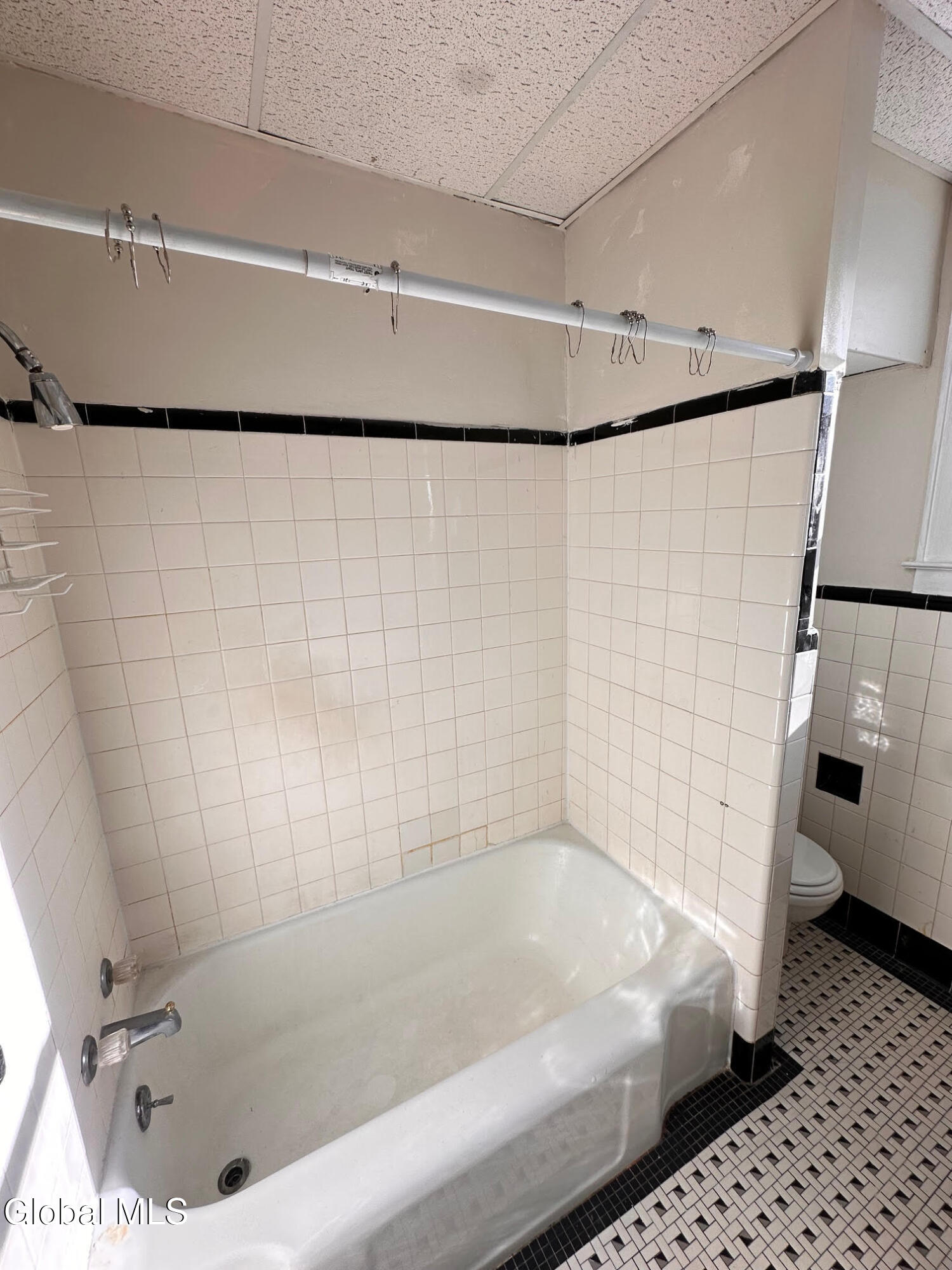 166 2nd Avenue, Unit 10 Troy, NY 12180 - Photo 8 of 8 241421