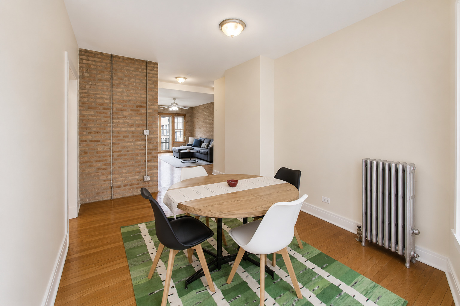7023.5 North Sheridan Road, Unit 2N Chicago, IL 60626 - Photo 9 of 13