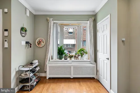 $325,000 | 2530 South 11th Street, Philadelphia, PA 19148